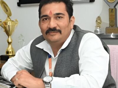 Dr. Nilesh Diwakar